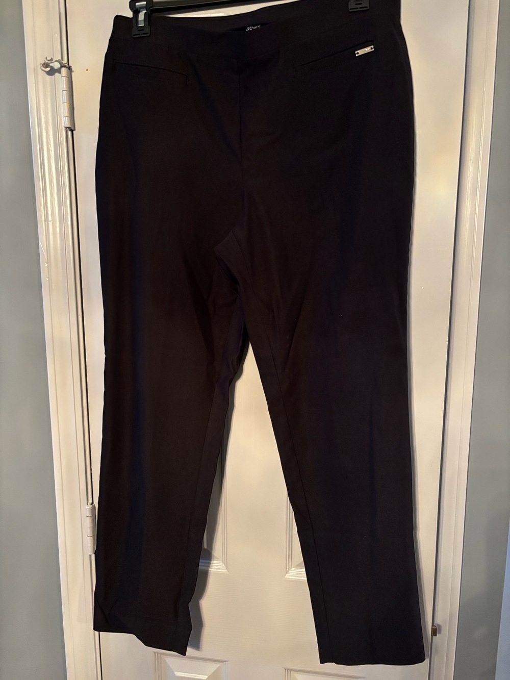 Jones New York Pull On Elastic Waist Black Straight Leg Pants